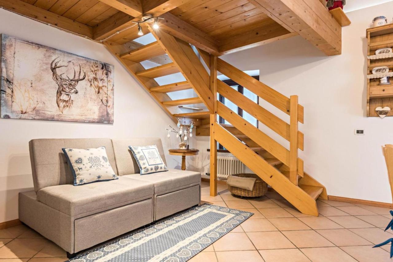 Loft Della Perpetua Di Casa Bernardi, Fuga Romantica Petfriendly Montagnaga  外观 照片
