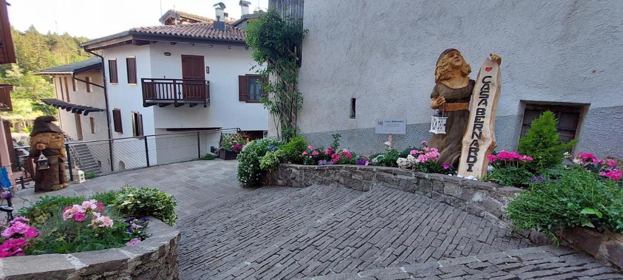 Loft Della Perpetua Di Casa Bernardi, Fuga Romantica Petfriendly Montagnaga  外观 照片
